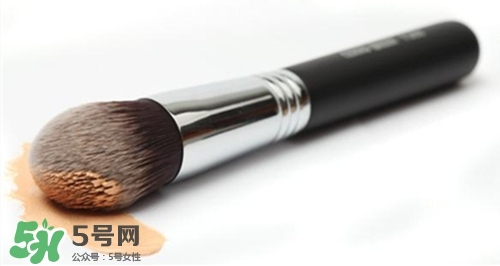 粉底刷什么牌子好?好用的粉底刷推荐